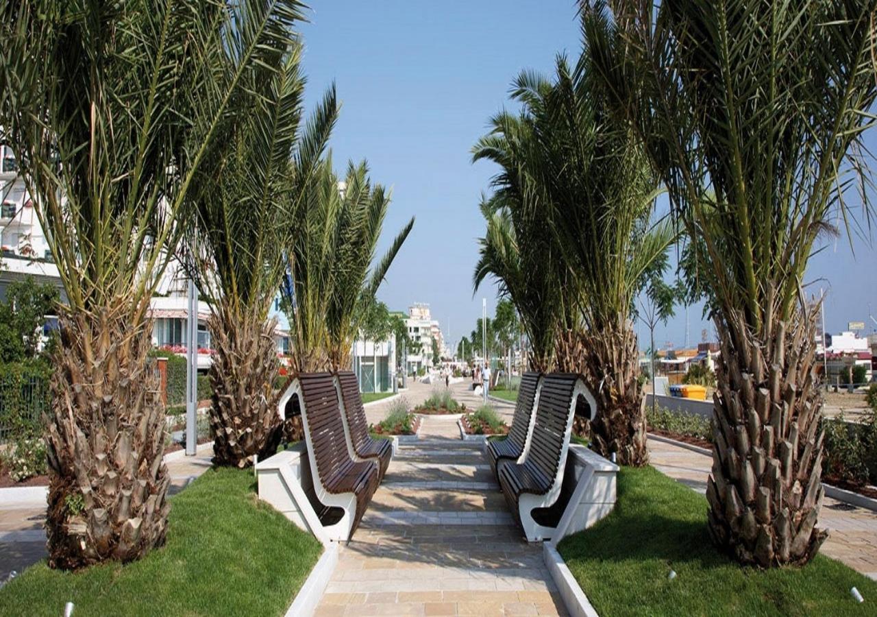 Residenza Alma Aparthotel Riccione Exterior photo
